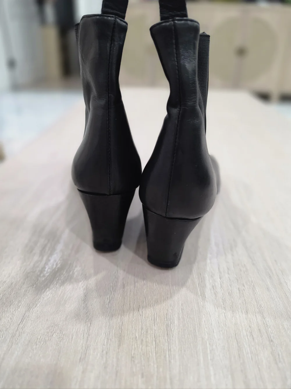Pomme D’Or Black Leather Pointed Toe Ankle Boots Size US 9 EU 40.5 Made in Italy